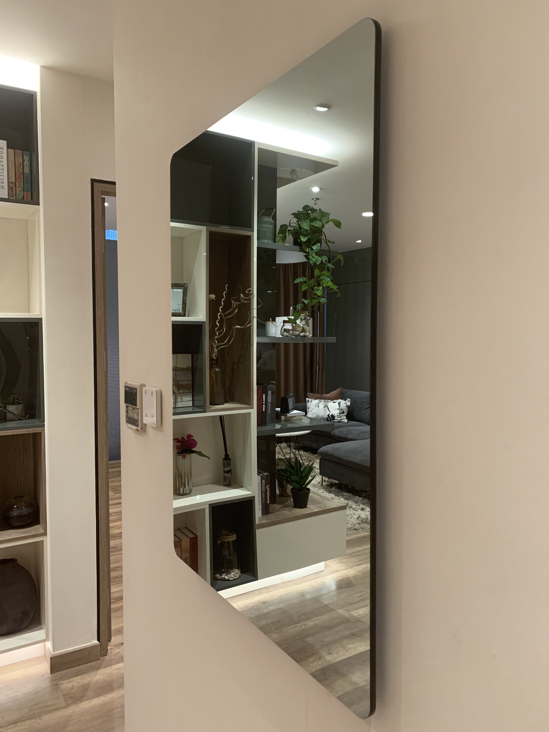 Smart mirror, Screen size 21.5 inches